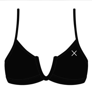 ISO V cut boutineLA top. Red or black preferably.